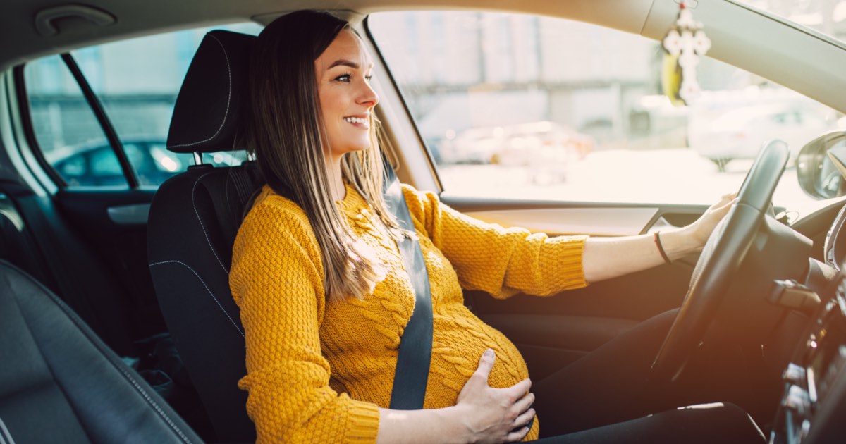 Schwangerschaft und Auto fahren - Gurt gesucht